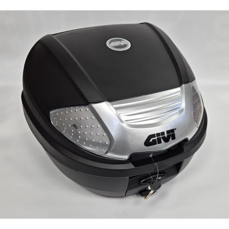 Omezená Nabídka E300NT2B TECH kufr GIVI černý, stříbrné plexi, nové zavírání (Monolock s plotnou), objem 30 ltr.
