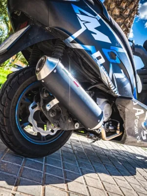 Koncovka výfuku Slip-on GPR EVO4 ROAD SCOM.200.EVO4 Matná černá zahrnuje spojovací svod a odnímatelný dB killer Výhodná Nabídka